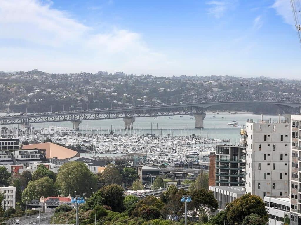 Beautiful Sky Tower View Home Near K' Road W/ Free Parking Auckland Exterior foto